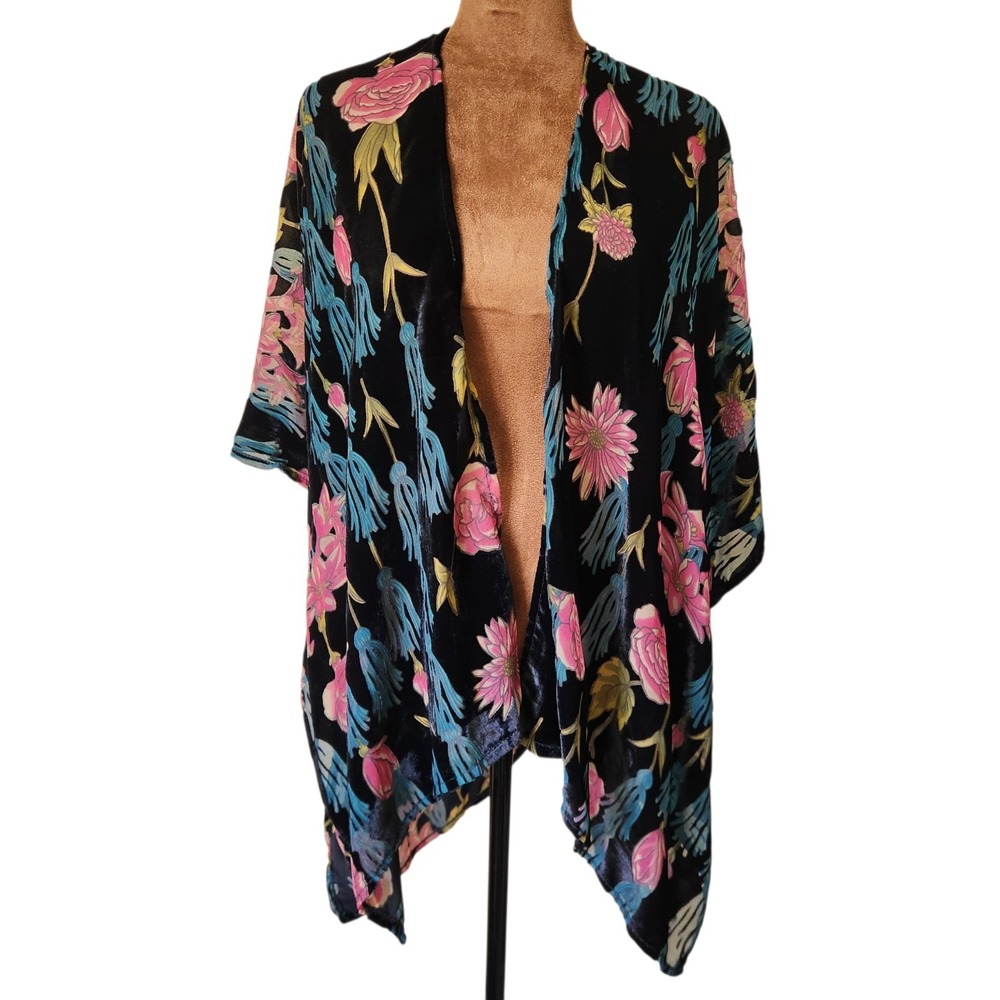 Lulla Collection Bindya Kimono Open Cardigan‎ Ethereal Burnout Velvet One Size